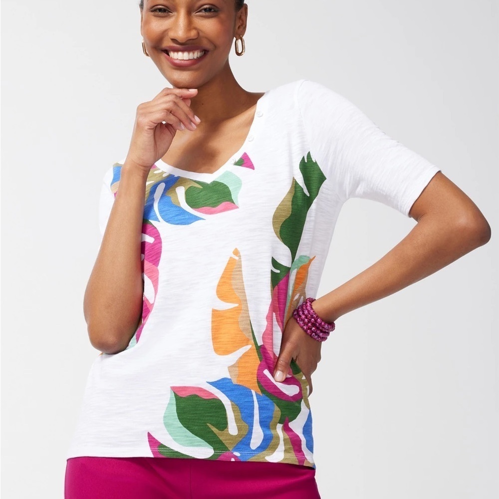 Chico’s Palms Button Detail Cotton Slub Tee 2/L White Blue Pink Colorful Spring - Picture 2 of 8